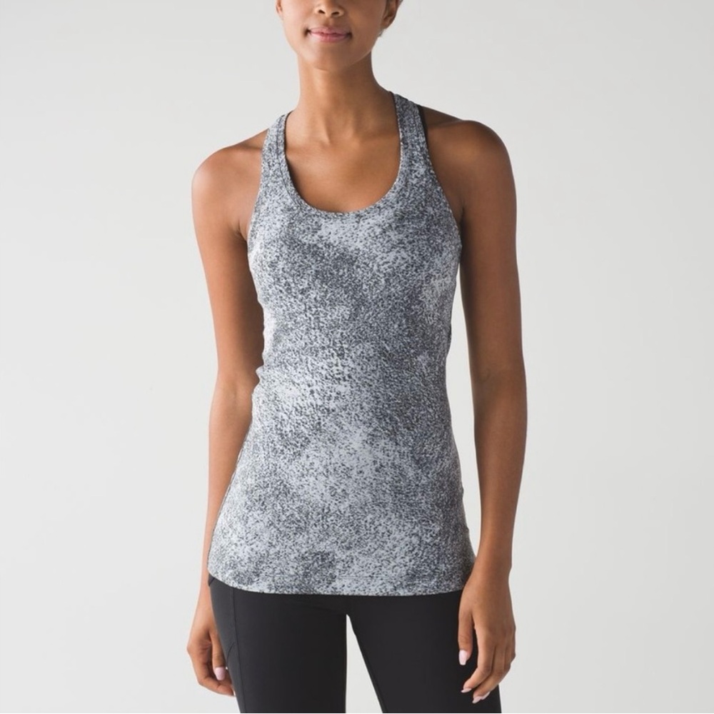 Lululemon tank; size ripped out, but think it is a 4